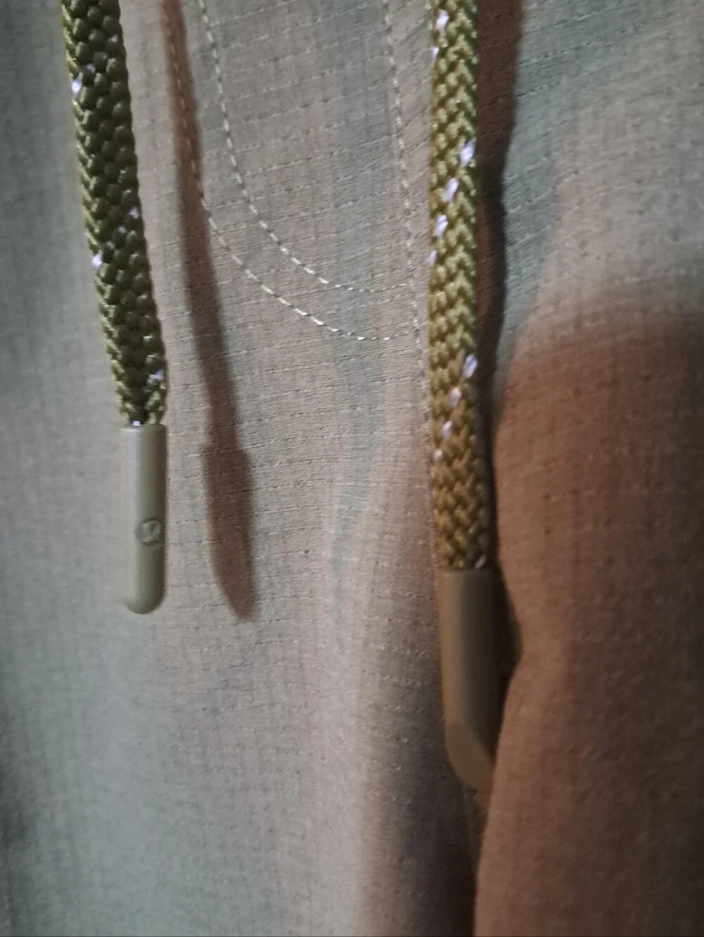 Lululemon Woven Air High Rise Hiking Shorts Sz. 14 Bronze Green.
